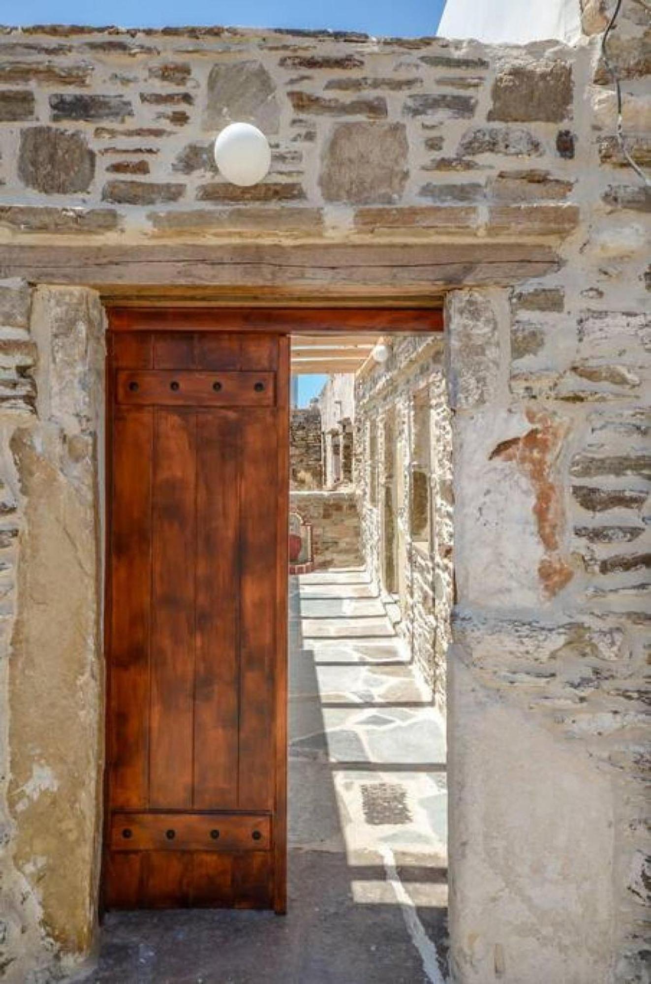 Villa Anthemion Naxos With Outdoor Jacuzzi Ano Sangrion Exterior photo